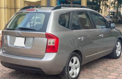 Chạy đường dài xe Kia Carens bị giật, do đâu các bác?